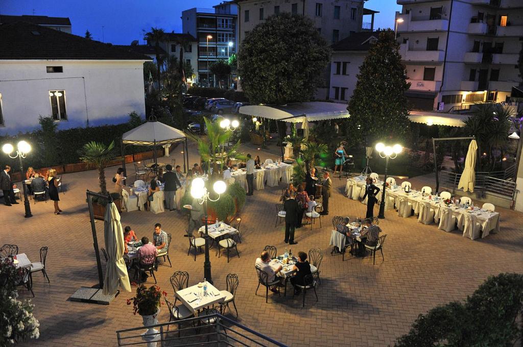 Hotel President Montecatini Terme Exterior photo